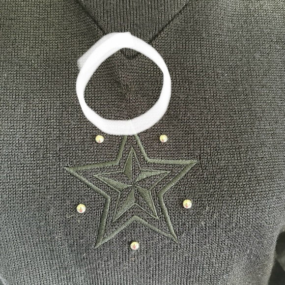 Tyrolia Skiwear is by HEAD Women’s Black Ski Sweater Jumper Silver Star - Picture 10 of 15